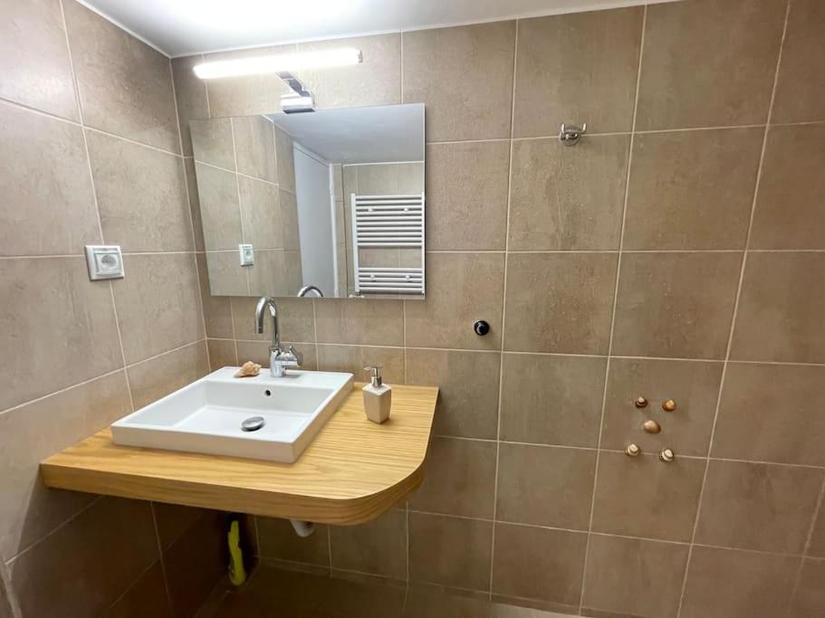 Dm Apartment 1 Athens Ngoại thất bức ảnh
